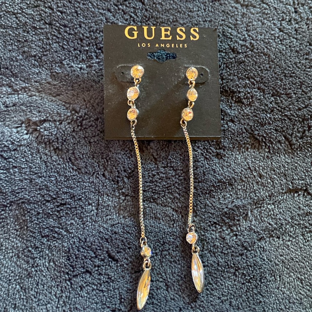 Guess dangle earrings - Picture 2 of 3